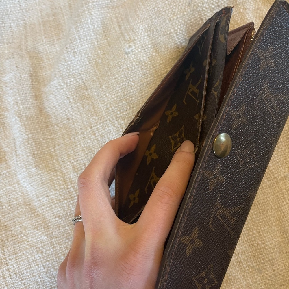 Louis Vuitton | Wallet | Authentic | - Picture 9 of 11